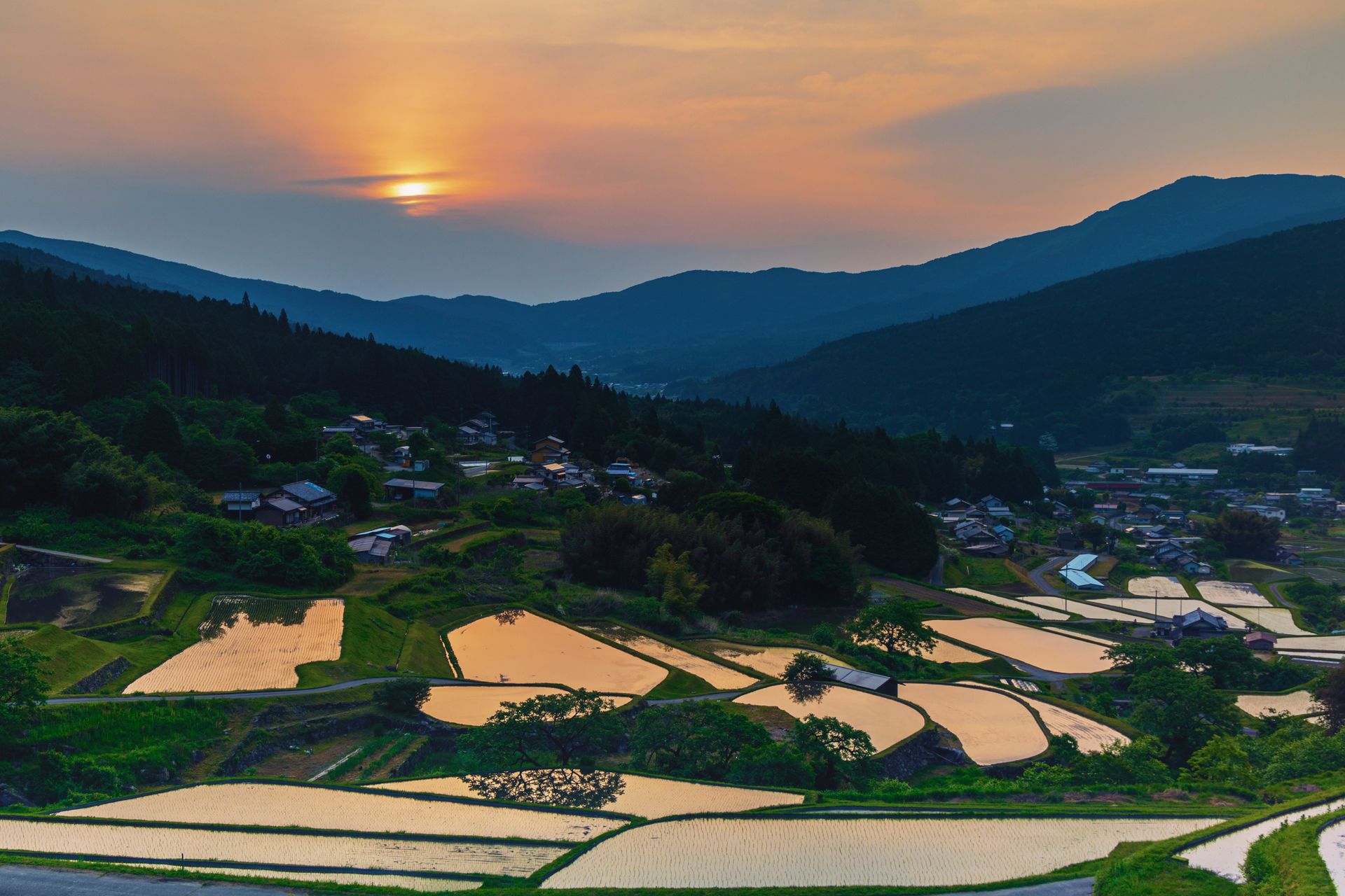岐阜県の里山風景
